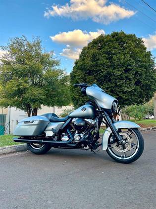 HARLEY-DAVIDSON STREET GLIDE SPECIAL HARLEY-DAVIDSON STREET GLIDE SPECIAL